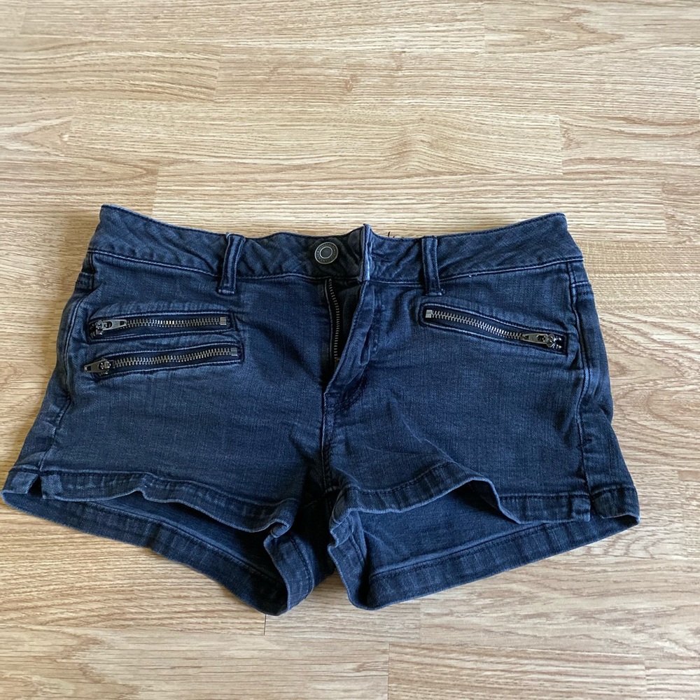 Black shirt shorts